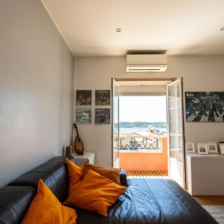 Ambassador River View Апартаменты Лиссабон